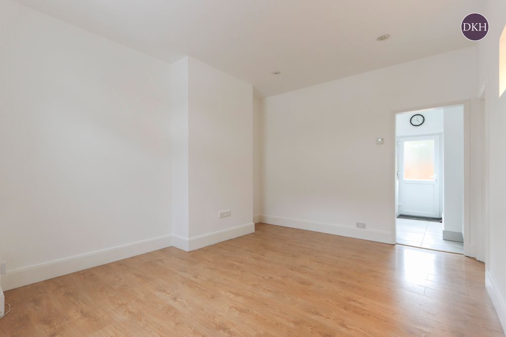 Property photo 2 of 13 Picture No. 08