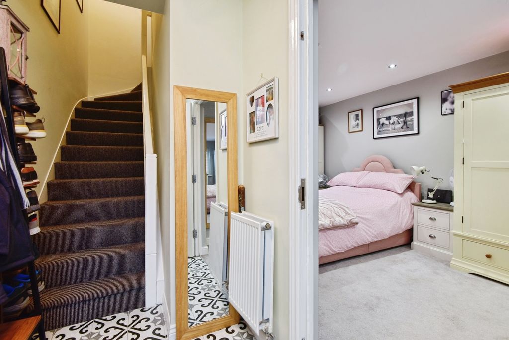 Property photo 3 of 20 Pbox-Img.Jpg