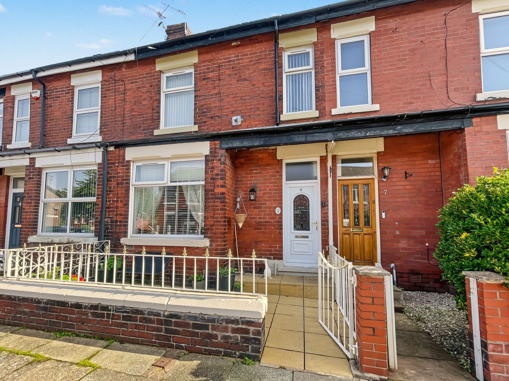 Property photo 1 of 20