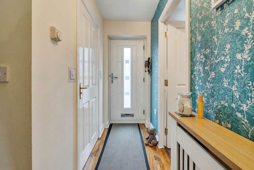 Property photo 3 of 28 Pbox-Img.Jpg