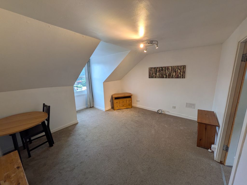 Property photo 3 of 13 3