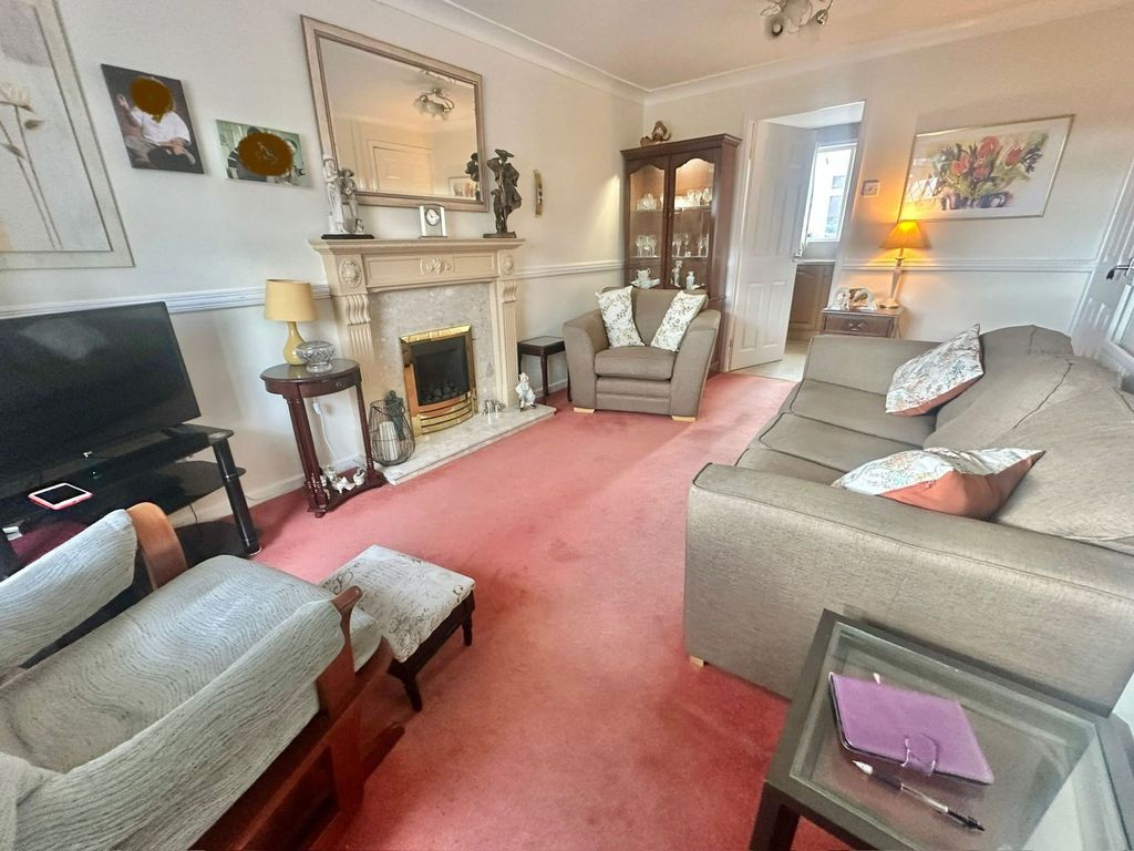 Property photo 3 of 23