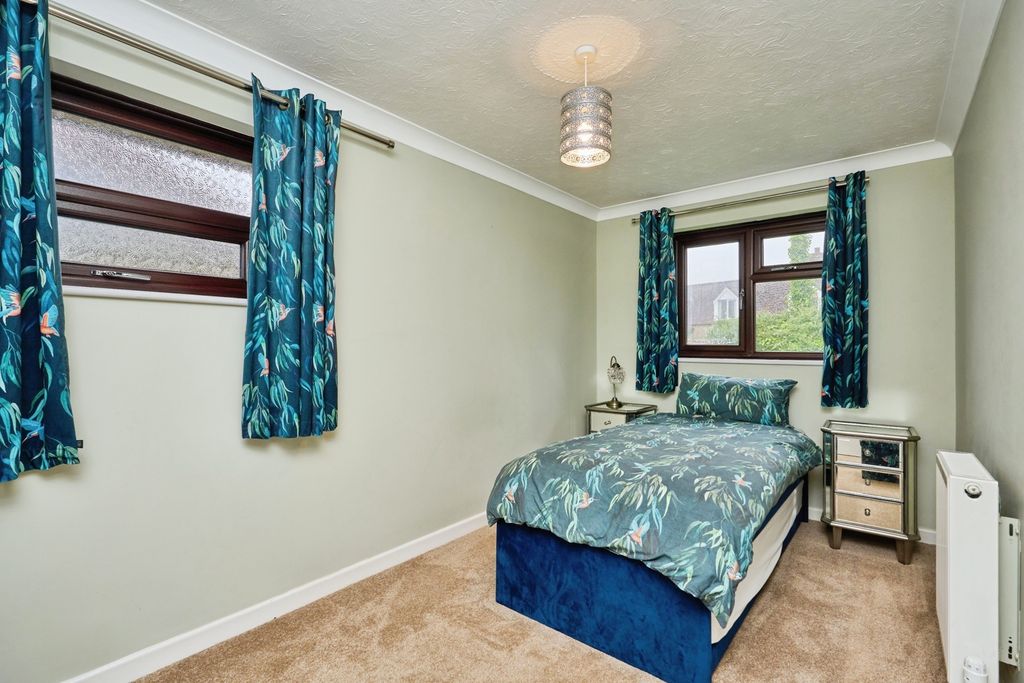 Property photo 3 of 5 Pbox-Img.Jpg