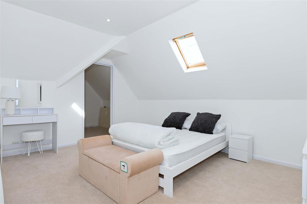 Property photo 2 of 12 St_Bots_2.Jpg