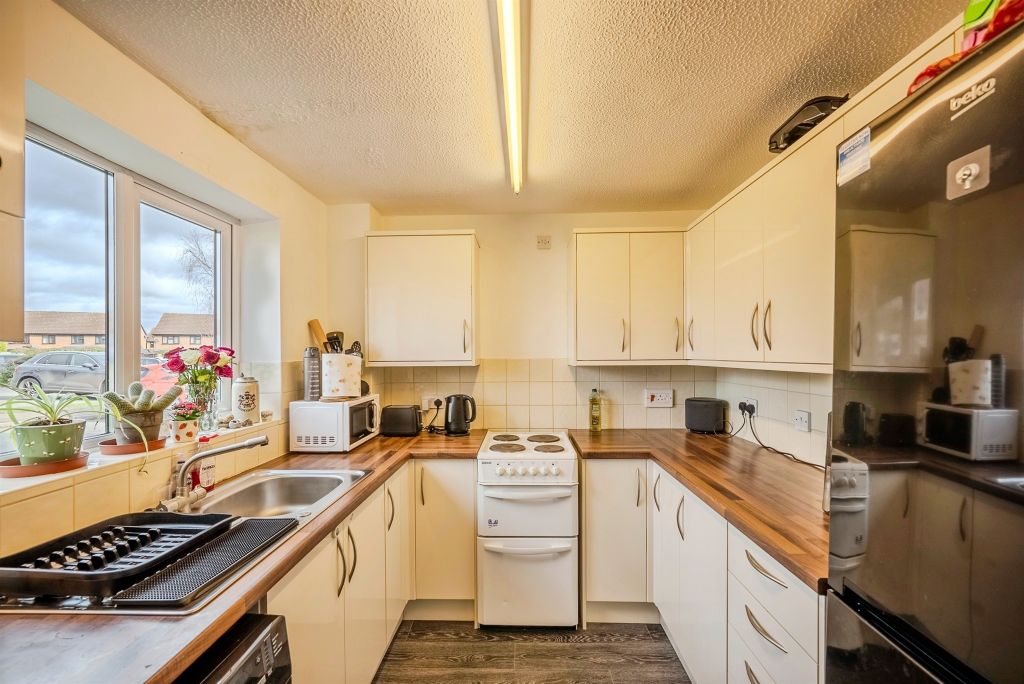 Property photo 2 of 18