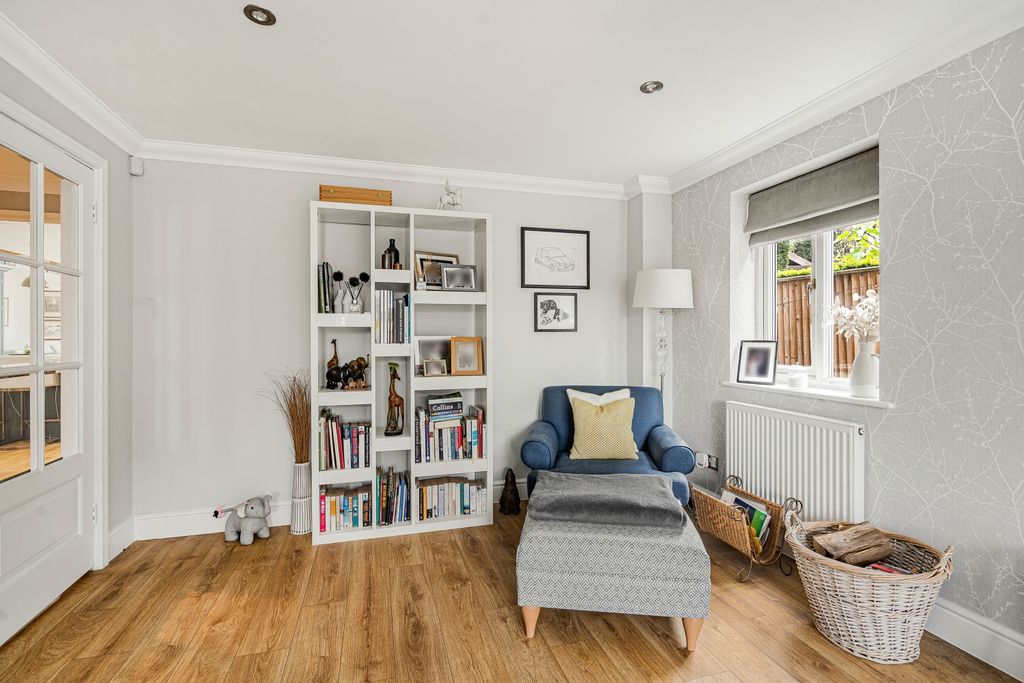 Property photo 3 of 23 Reading Snug