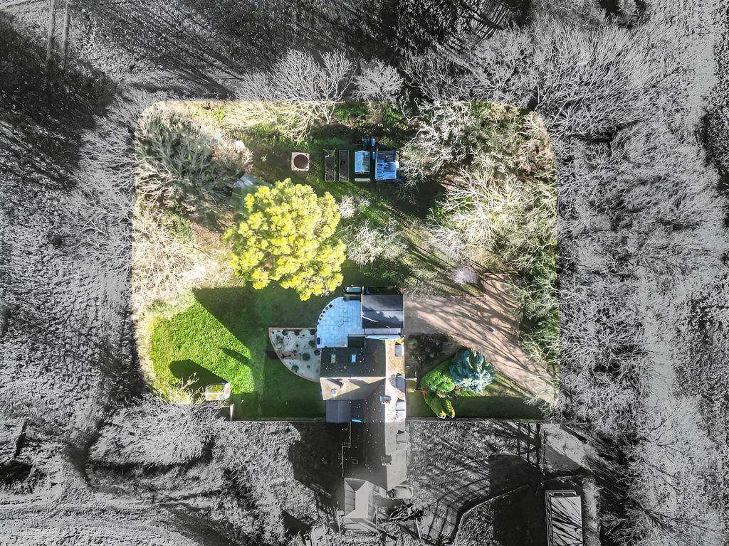 Property photo 3 of 18 Drone