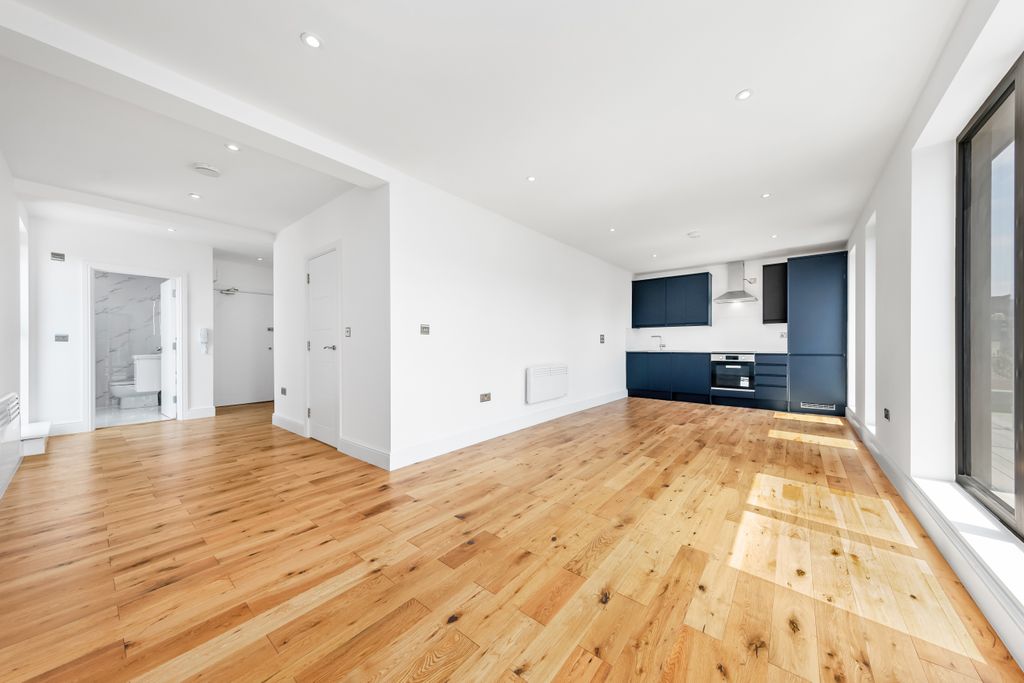 Property photo 2 of 9