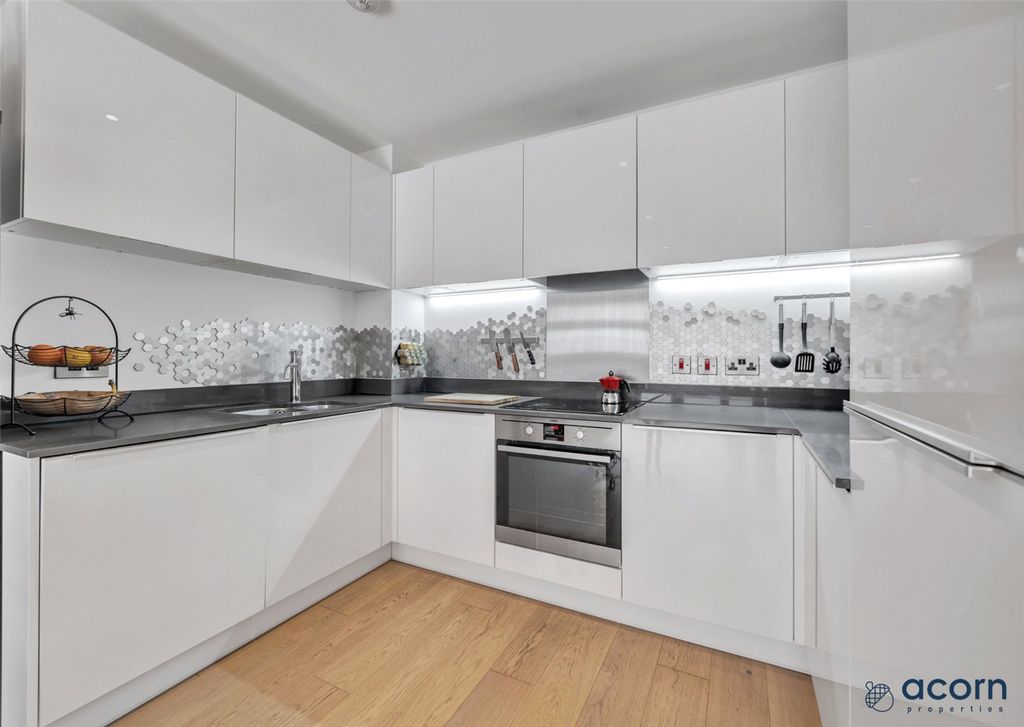 Property photo 1 of 16 Picture No. 04