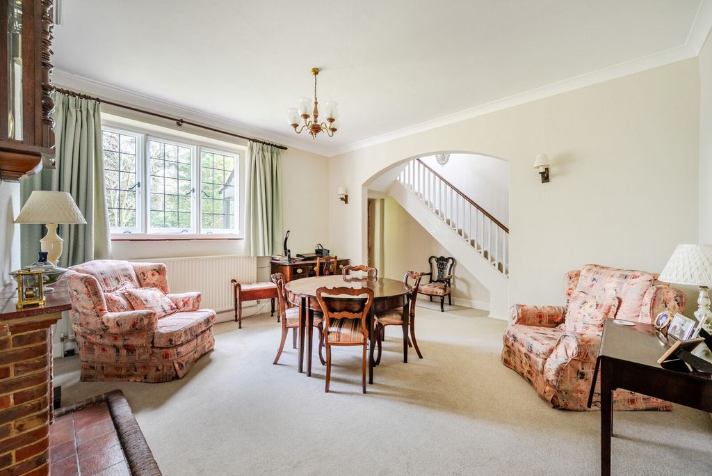 Property photo 3 of 21 1438288-10-69cd2d...