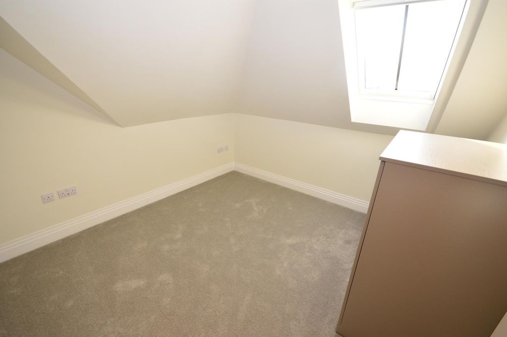 Additional image 9 of 2 bed flat to rentMillway, Mil Hill NW7