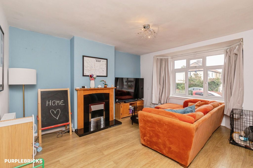 Property photo 3 of 25
