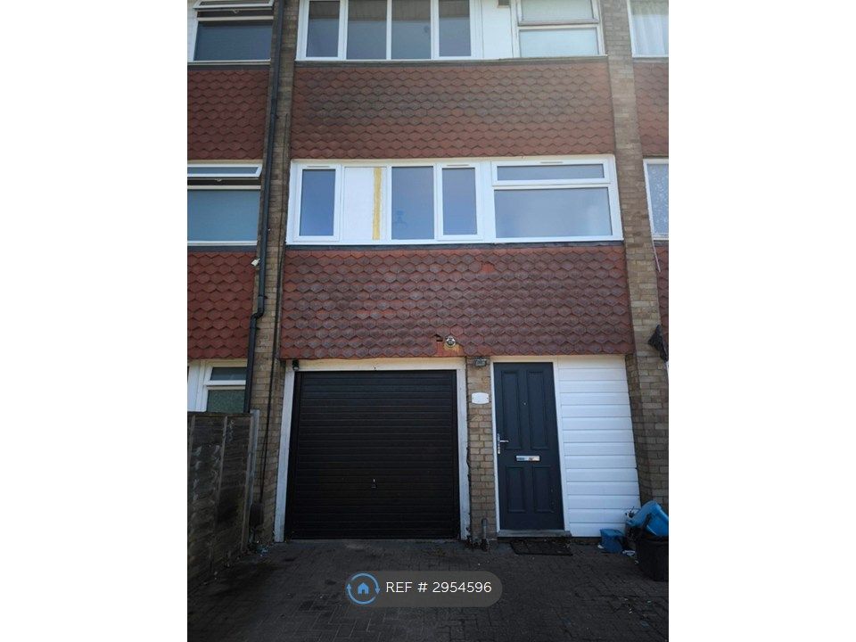 Property photo 2 of 28