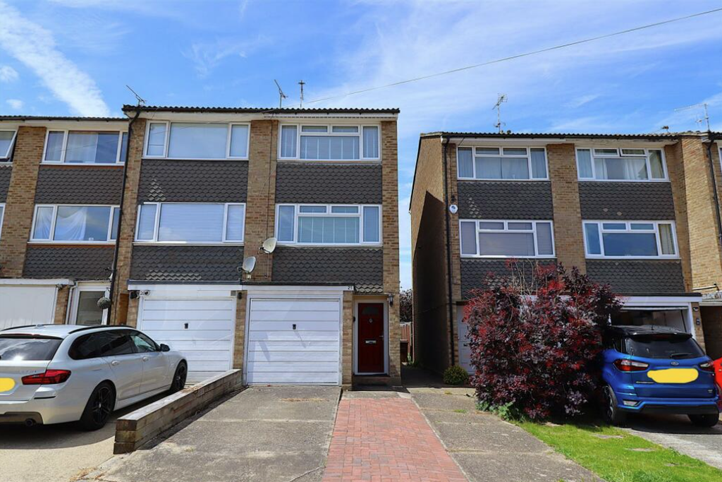 Property photo 1 of 9