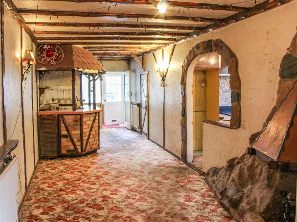 Property photo 3 of 13