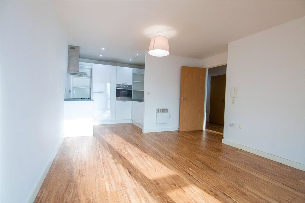 Property photo 1 of 7 Picture No. 08