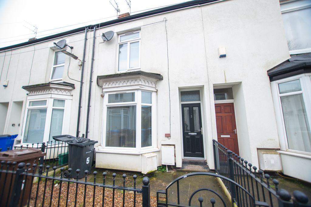 Property photo 1 of 12