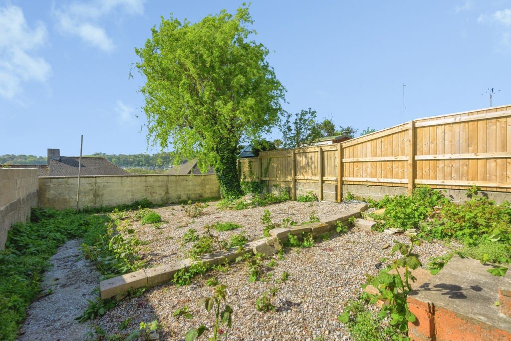 Property photo 2 of 17 Pbox-Img.Jpg