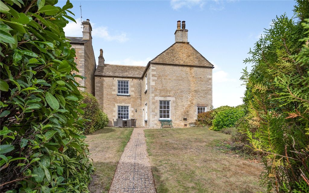 Property photo 1 of 21 The Garden Approach