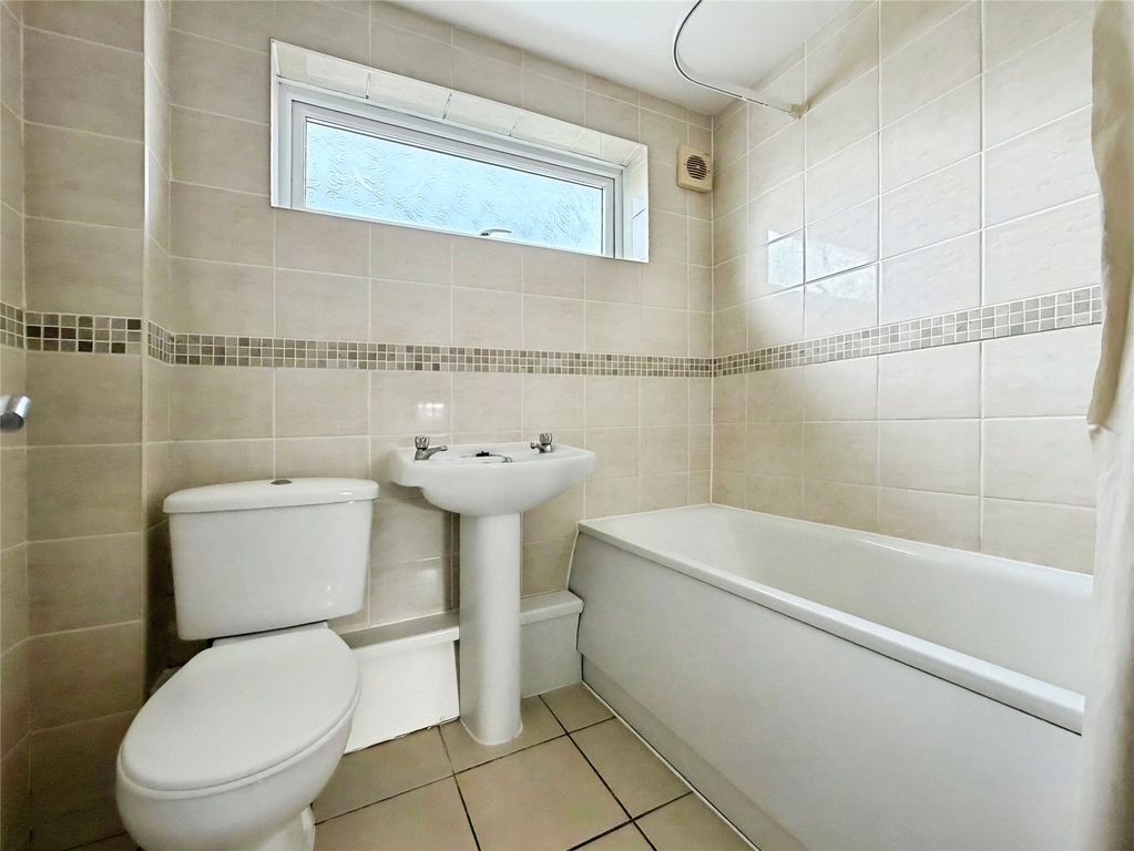 Property photo 3 of 7 Picture No. 10