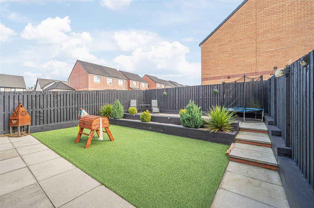 Property photo 2 of 21 Untitled (19 Of 1).Jpg