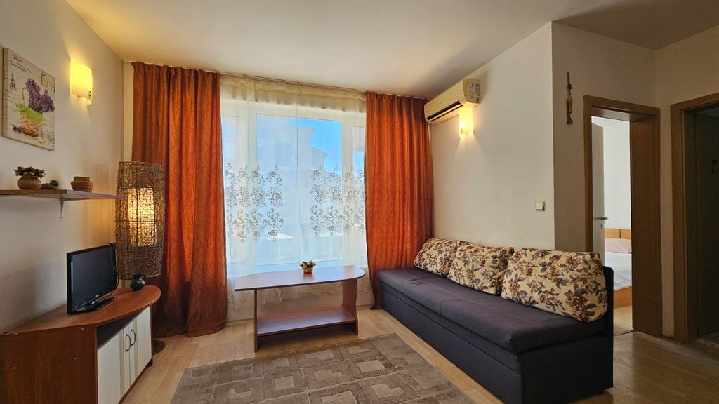 Property photo 1 of 12