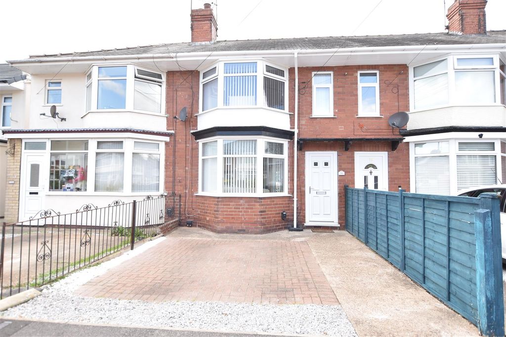Property photo 1 of 11 External