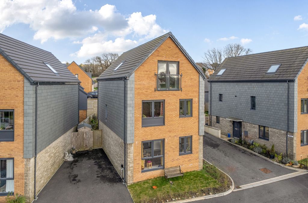 Property photo 1 of 21 1416047-1-698Dfdf...