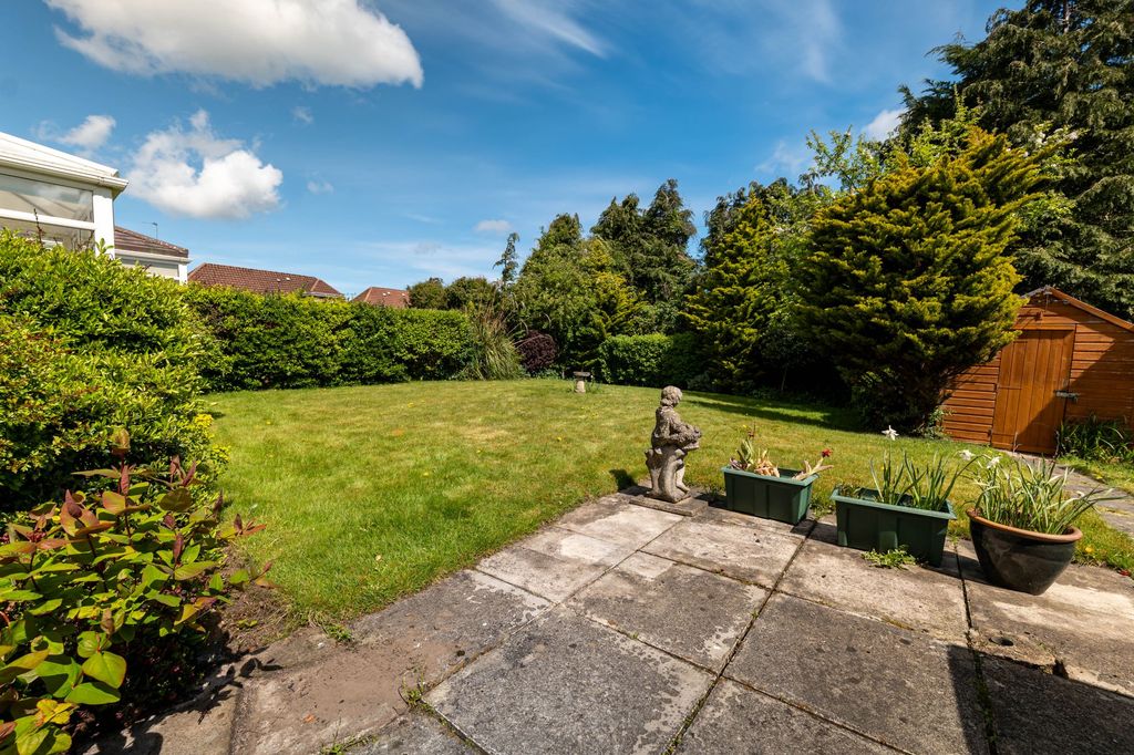 Property photo 2 of 37