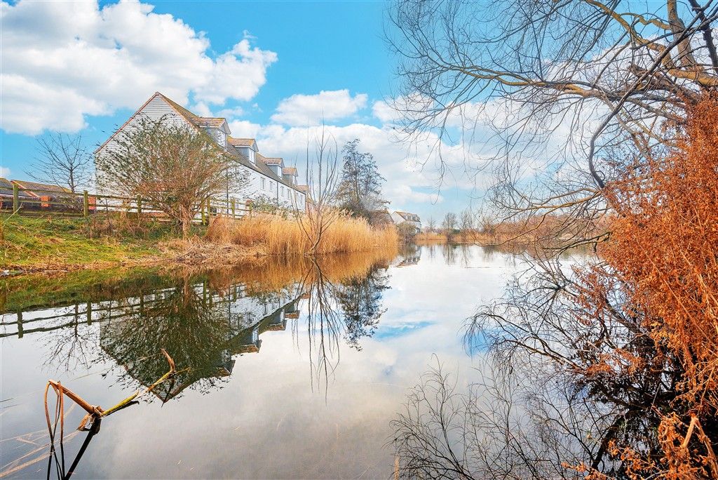 Property photo 1 of 12 External Lifestyle Photograph Web