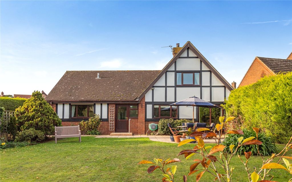 Property photo 2 of 18 Rear View