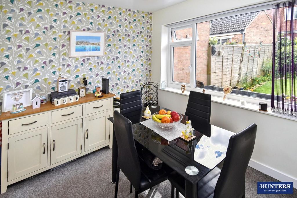 Property photo 3 of 12 Dining Room