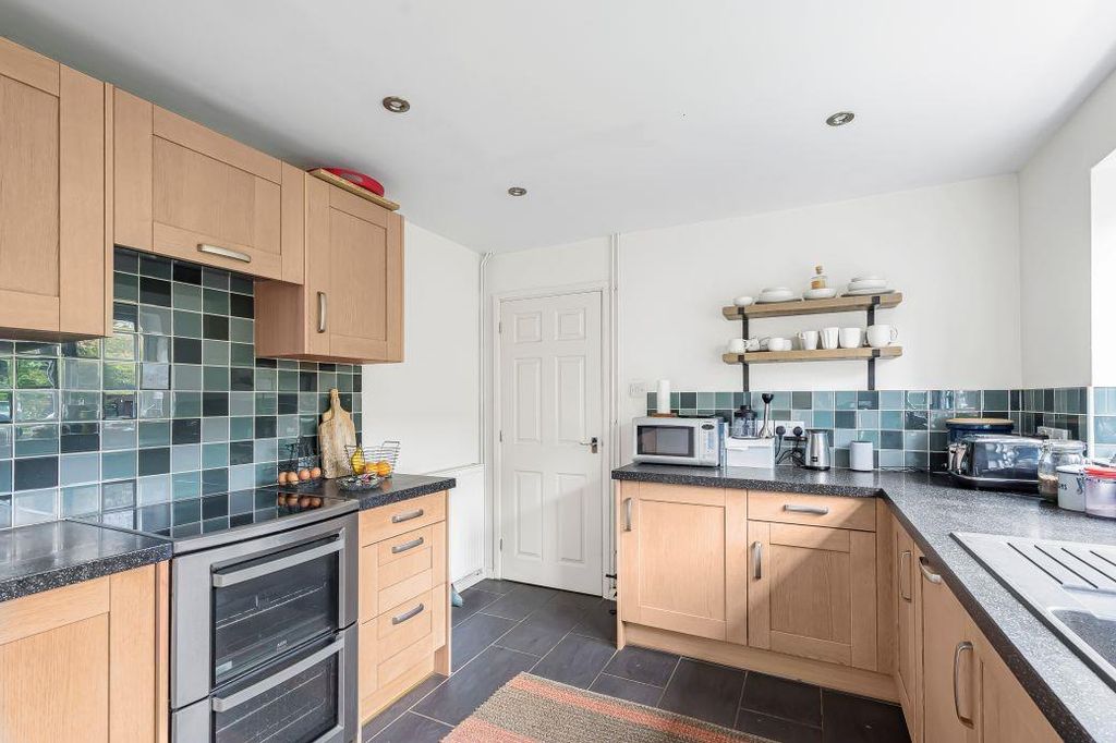 Property photo 3 of 23 32_66484.Jpg