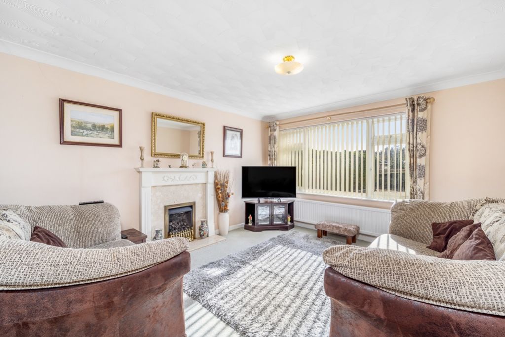 Property photo 3 of 25 42 Cobgate Close (Whaplode)-17