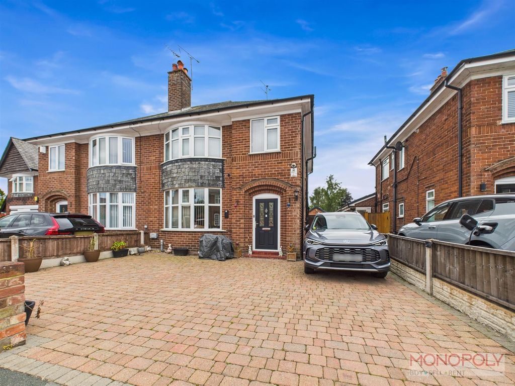Property photo 1 of 23 Cam04439G0-Pr0145-Still028.Jpg