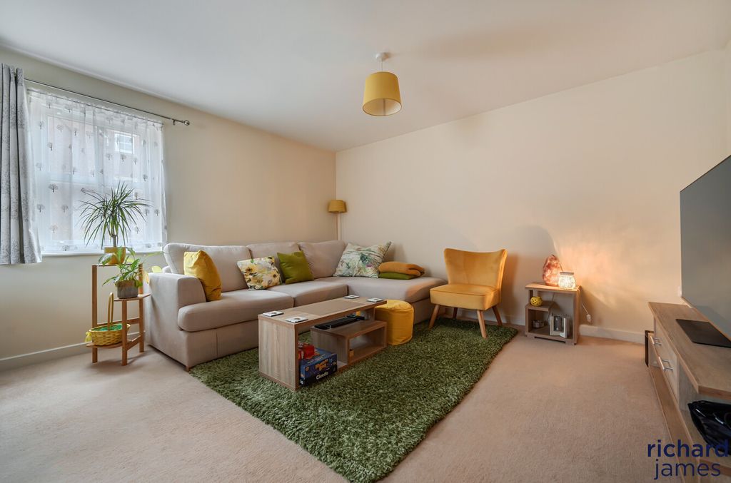 Property photo 2 of 12 2383c591047443F8B650A2F791Cff52A