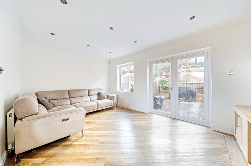 Property photo 2 of 28 1464391-6-6A0651874E4Ac