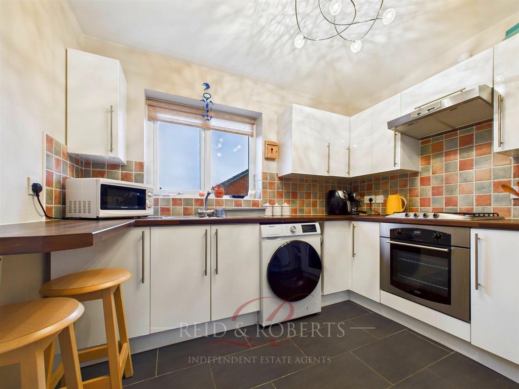 Property photo 2 of 21 Cam04884G0-Pr0109-Still009.Jpg