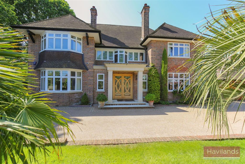 Property photo 1 of 44 2V5A2194.Jpg