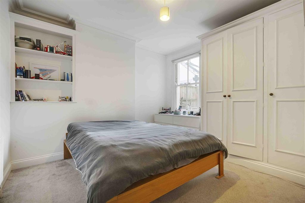 Property photo 3 of 9