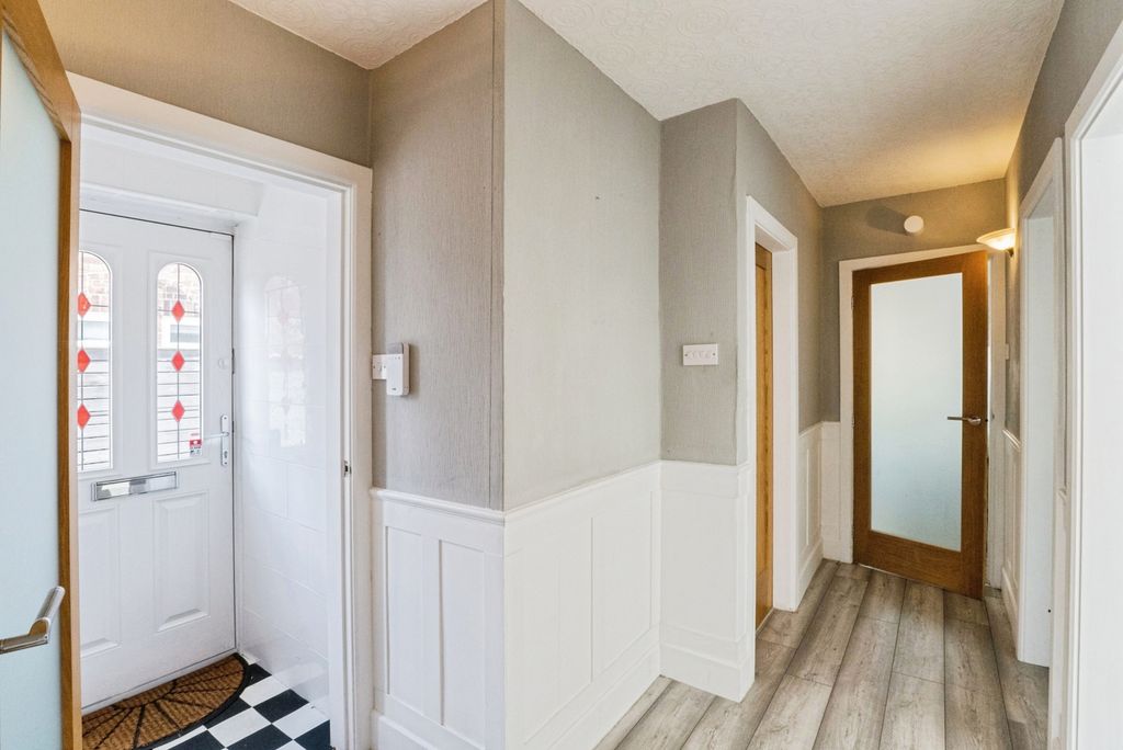 Property photo 2 of 20 Pbox-Img.Jpg