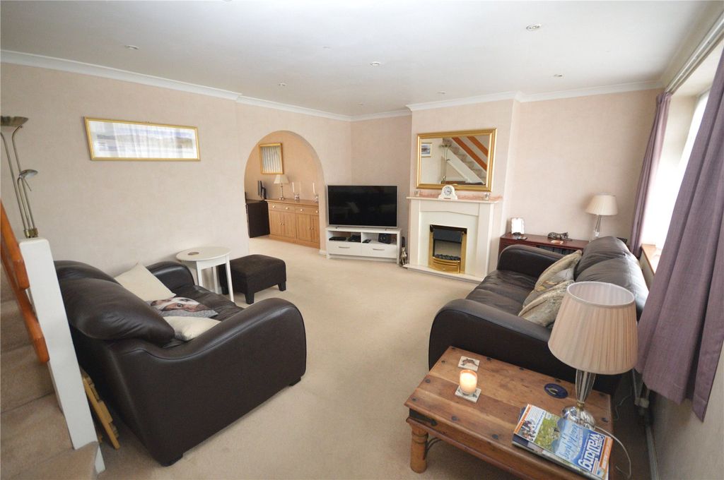 Property photo 2 of 12 Picture No. 01
