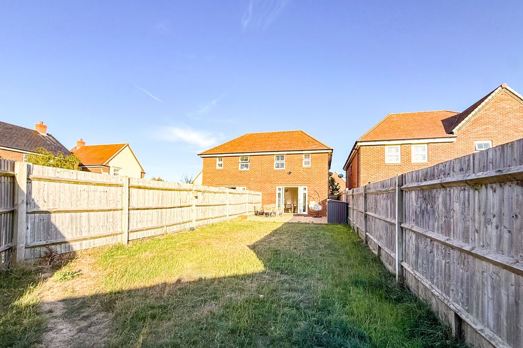 Property photo 2 of 19