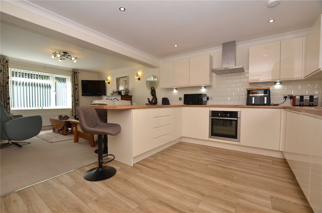 Property photo 2 of 13 Picture No. 09