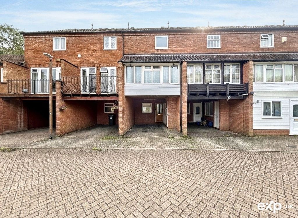 Property photo 2 of 12