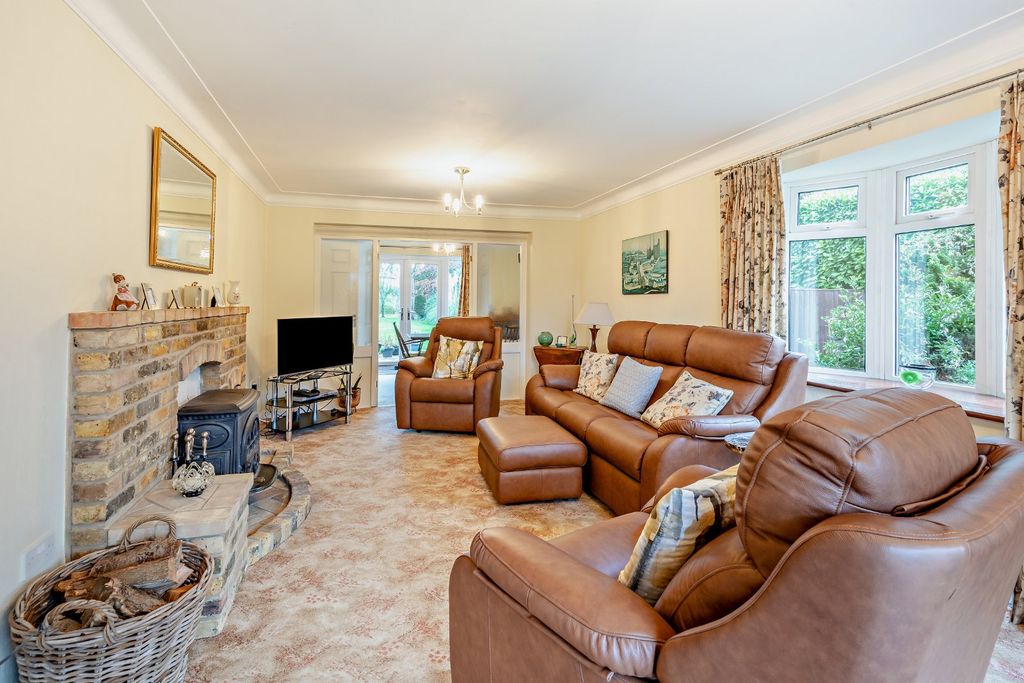 Property photo 3 of 13 Picture No. 02