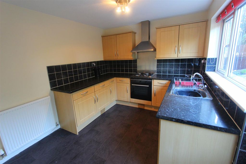Property photo 2 of 7 Kitchen/Dining Room