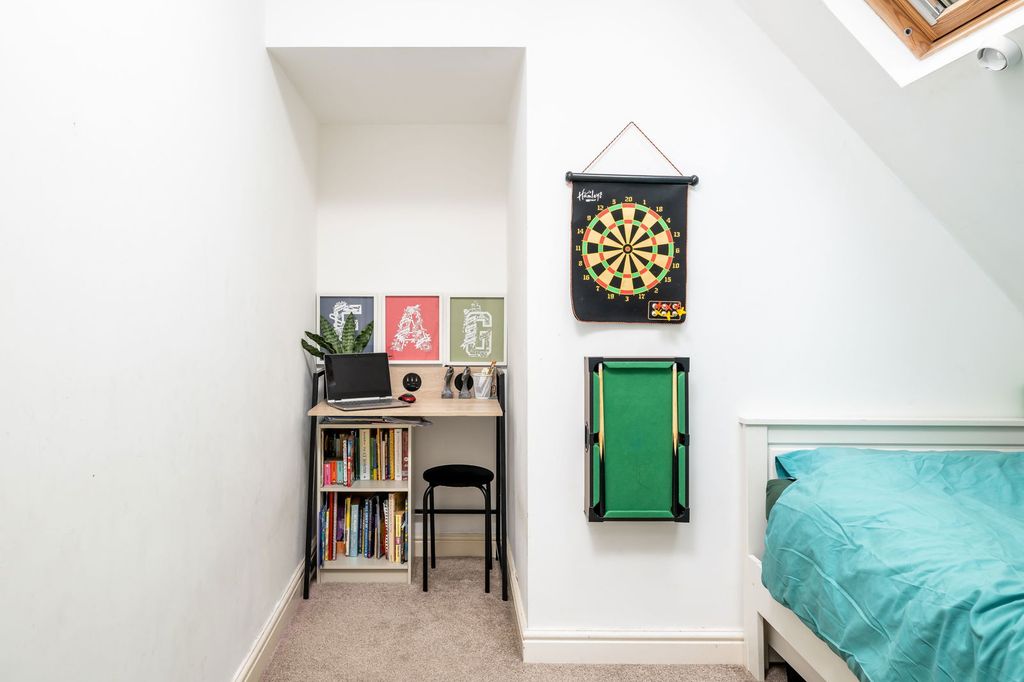 Additional image 17 of 2 bed flat for saleKingsley Avenue, Fairfield, Hitchin SG5