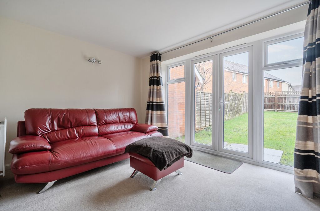 Property photo 2 of 14 Living Area