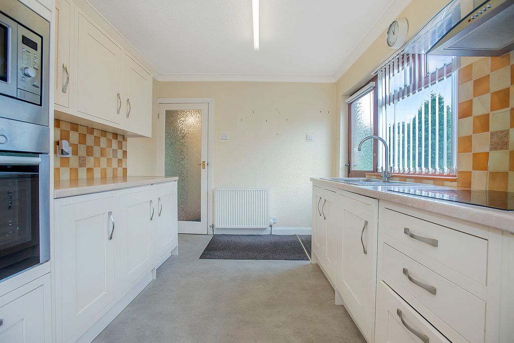 Property photo 3 of 28
